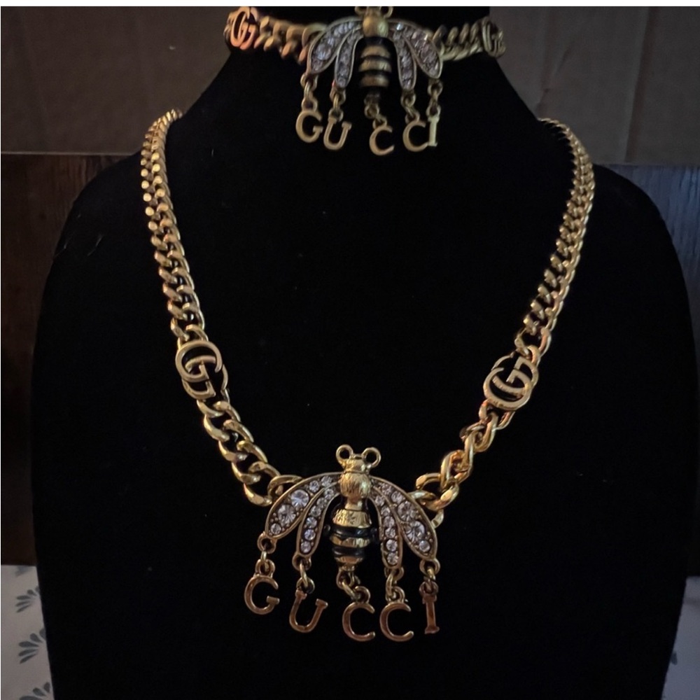 Gucci Gold-tone Bee Pendant Necklace with GUCCI Letter Charms
